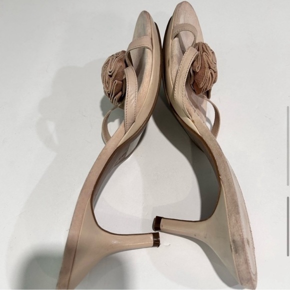 Enzo Angiolini Cream Slide Sandals with Rose Detail - Picture 10 of 15